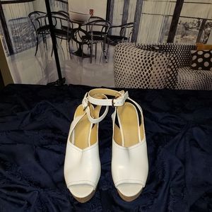 Nine West Leather platform Sandals. Size 9.5